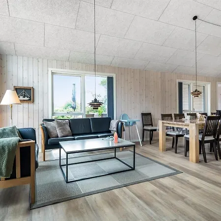 Merita - 600m From The Sea By Interhome